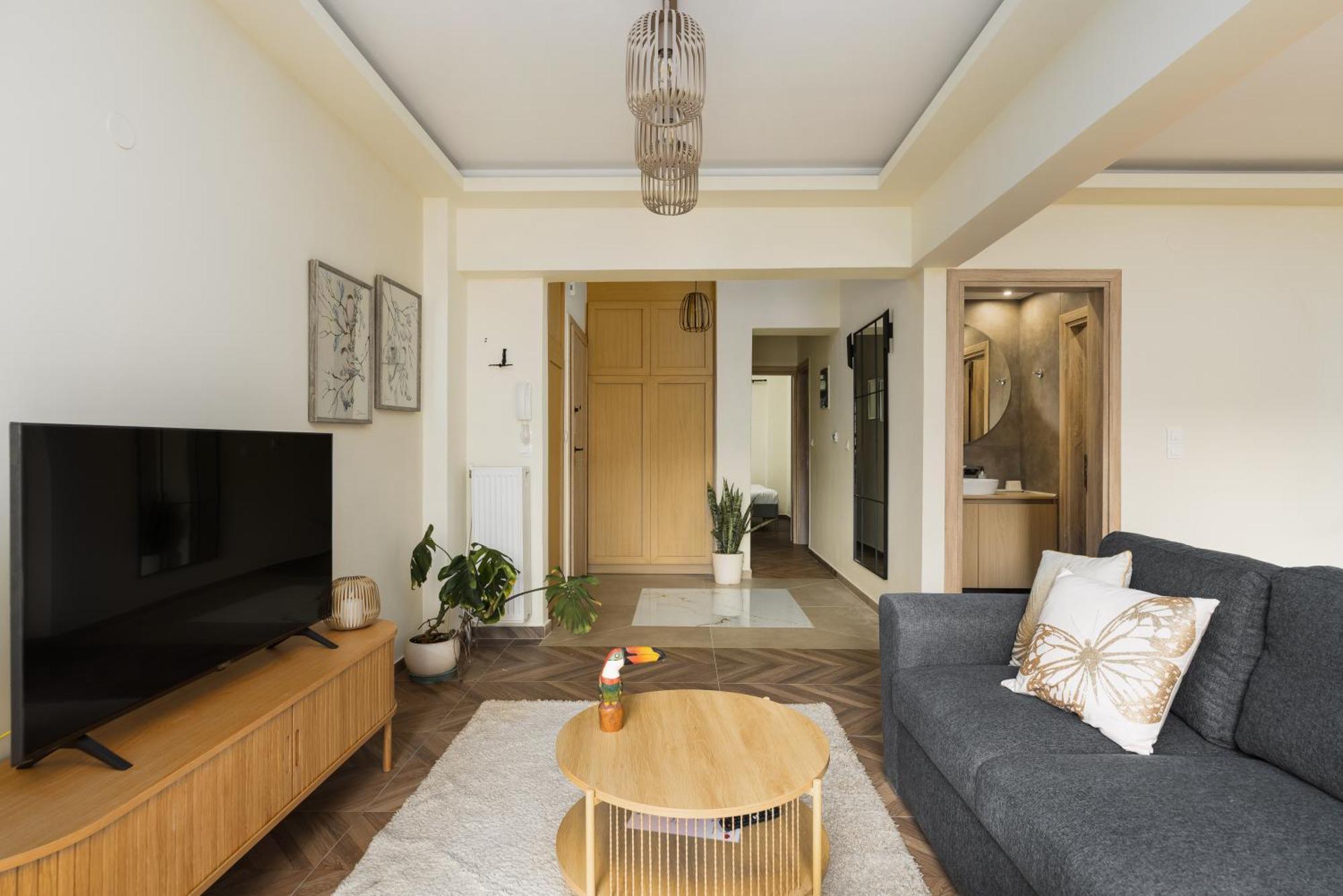 Oak Tree By Halu! Modern Two Bedroom * Thessaloniki
